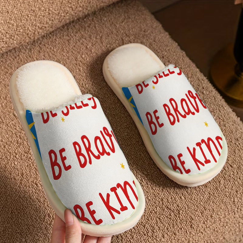 Women Shoes Quote - Kind Quote Pantoufles de luxe en